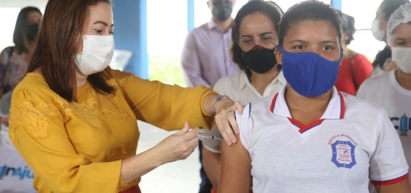 Aracaju completa dois anos de vacinação contra covid com 1,7 mi de doses aplicadas