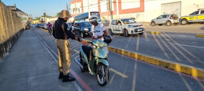 SMTT intensifica fiscalização em ciclovias e ciclofaixas de Aracaju