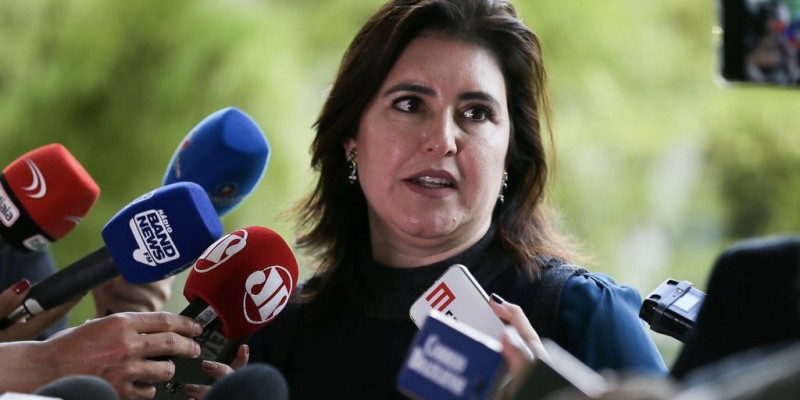 Pobres estarão no orçamento público, diz Simone Tebet ao assumir cargo