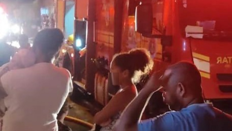 Duas crianças morrem queimadas dentro de casa no Conjunto João Alves em Socorro