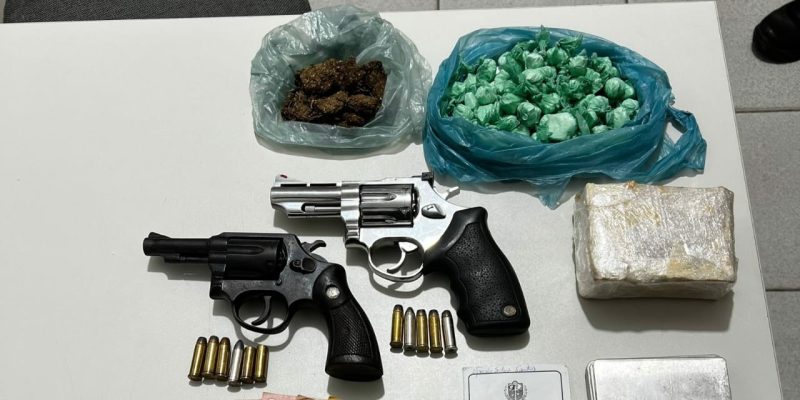 Ex-presidiários acusados de homicídios morrem após confronto policial