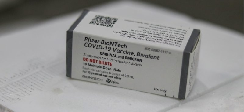 Saúde inicia imunização com a vacina bivalente contra a Covid-19 para grupos prioritários