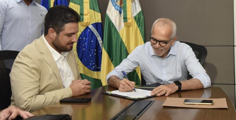 Prefeito Edvaldo reassume comando da gestão de Aracaju