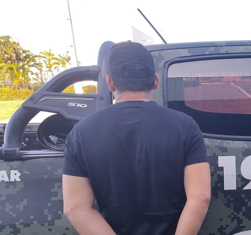 Foragido de Alagoas é preso no Aeroporto pelo Batalhão de Ações Táticas do Interior