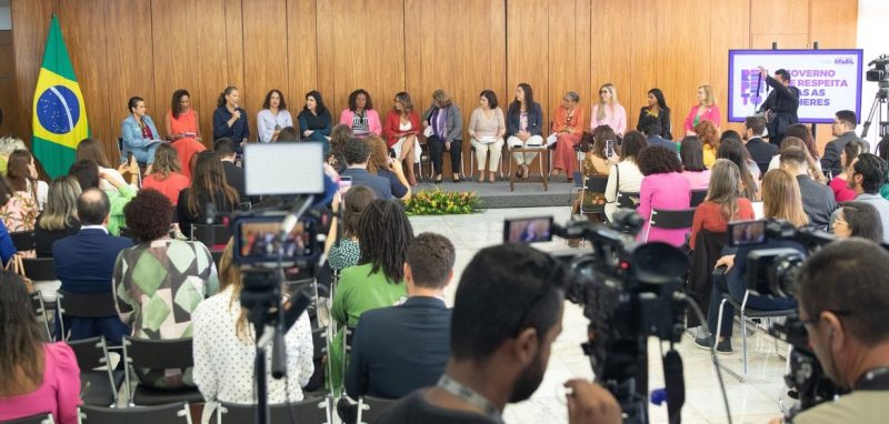 Governo apresentará PL sobre igualdade salarial entre homem e mulher