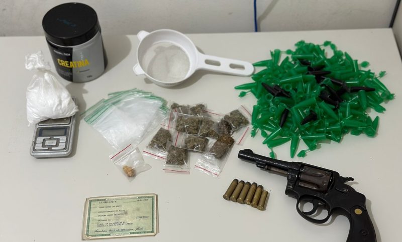 Homem que ameaçou policiais em redes sociais morre em confronto