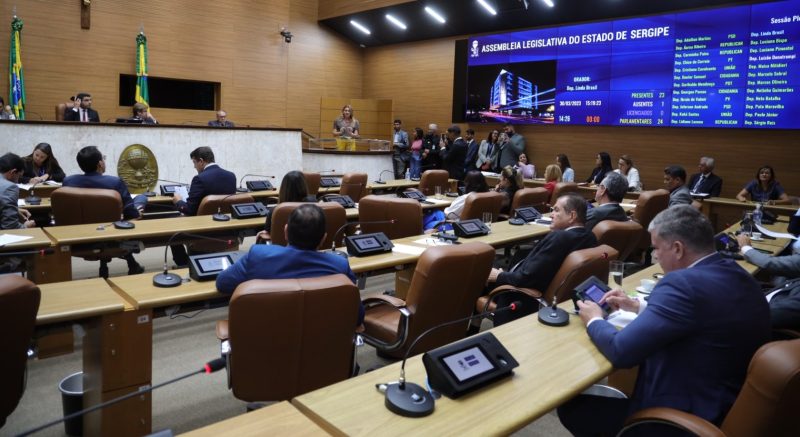 Por unanimidade, deputados aprovam redução do ICMS para 19%