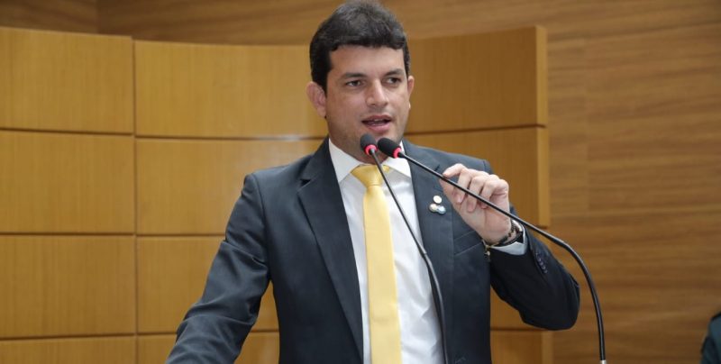 Paulo Júnior quer transporte gratuito para estudantes no dia do Enem