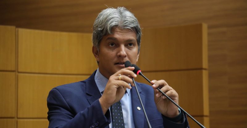 Dr. Samuel solicita recapeamento asfáltico em Socorro