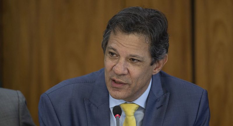 Haddad anuncia 14 medidas para o crédito nesta semana
