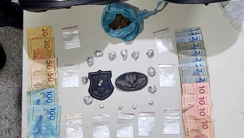 Suspeito é preso com papelotes de cocaína e maconha em Aracaju