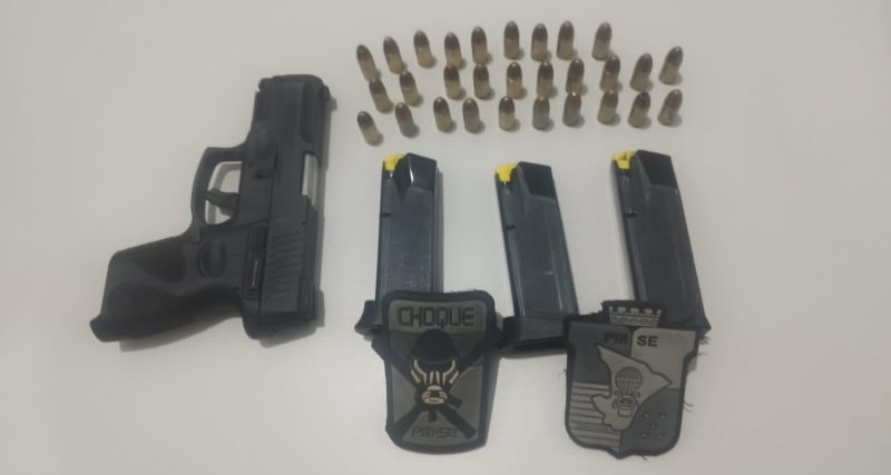 Polícia apreende arma de fogo calibre 9 mm em condomínio da Farolândia