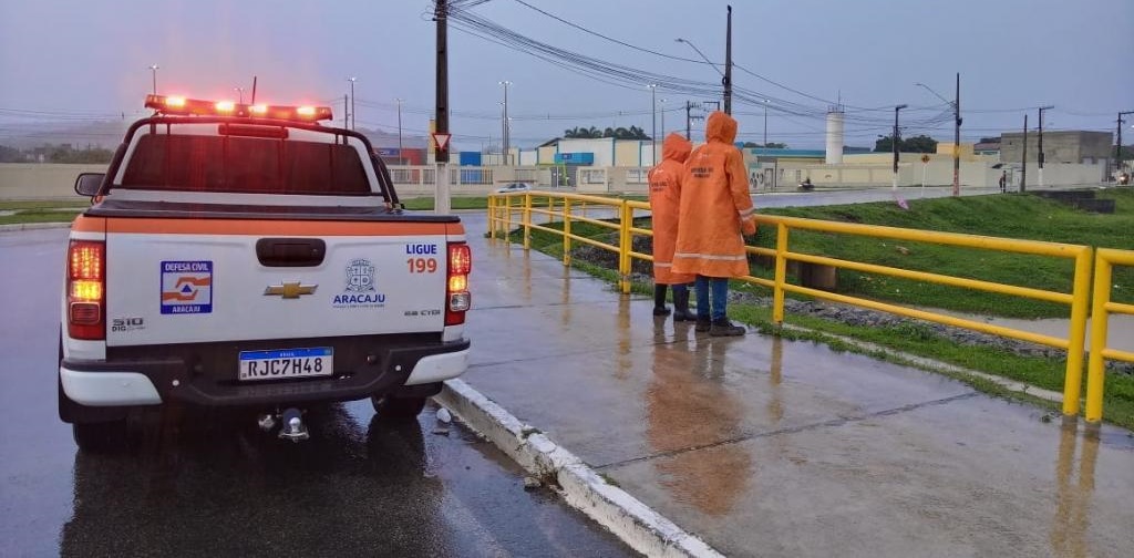 Defesa Civil de Aracaju emite alerta de continuidade das chuvas para as próximas 24h