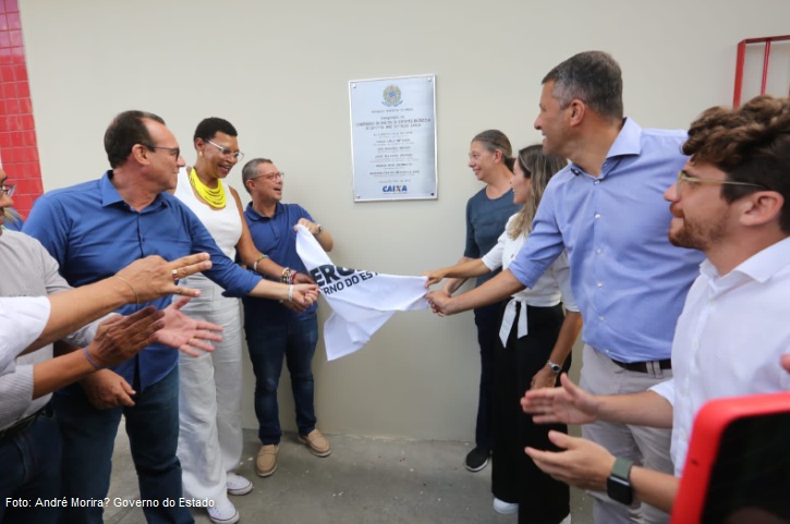 Governo de Sergipe inaugura quadras poliesportivas em Aracaju com a presença da Ministra Ana Moser