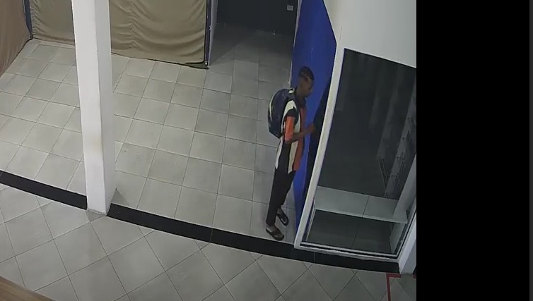 Polícia procura autor de furto ocorrido em loja de Shopping Prêmio em Socorro – VEJA O VÍDEO