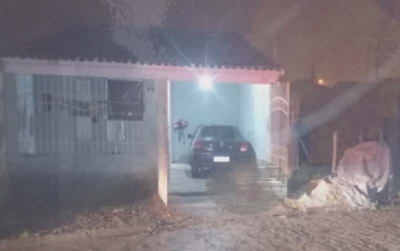 Homem é assassinado na porta de casa em Nossa Senhora das Dores