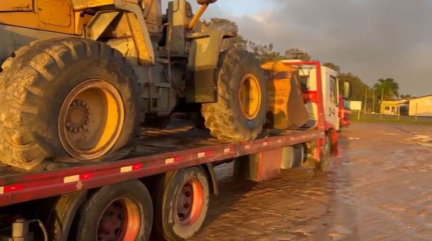 Polícia apreende máquinas agrícolas avaliadas em R$ 2,5 milhões em Maceió (AL)