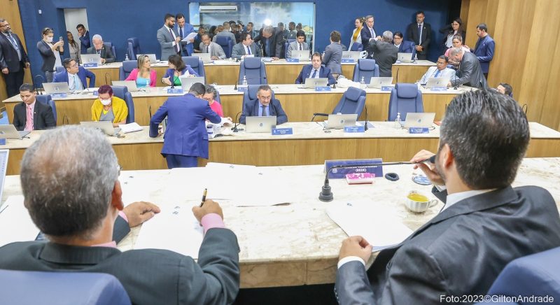 Câmara aprova reajuste linear de 7,5% para servidores municipais