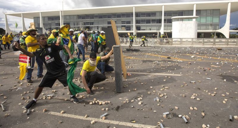 Maioria do STF vota por receber mais 70 denúncias por atos golpistas