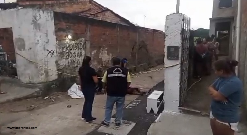 Homem é assassinado a tiros no Largo da Aparecida em Aracaju