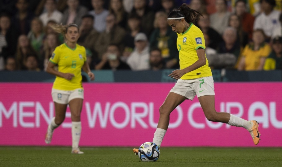 Andressa Alves diz que o Brasil continua sendo favorito contra Jamaica