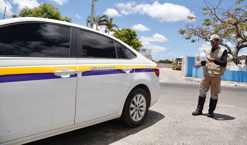 Prefeitura de São Cristóvão está concedendo transferência de alvarás para taxistas até março de 2025