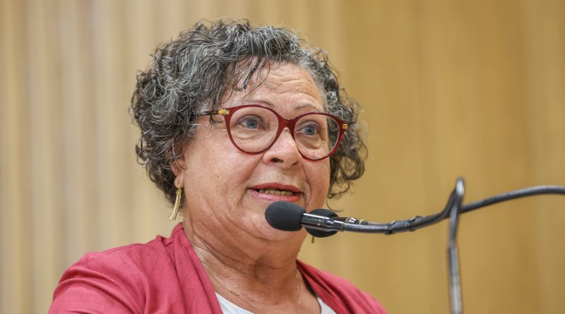 Novo boletim médico de Angela aponta melhora gradativa no quadro clínico