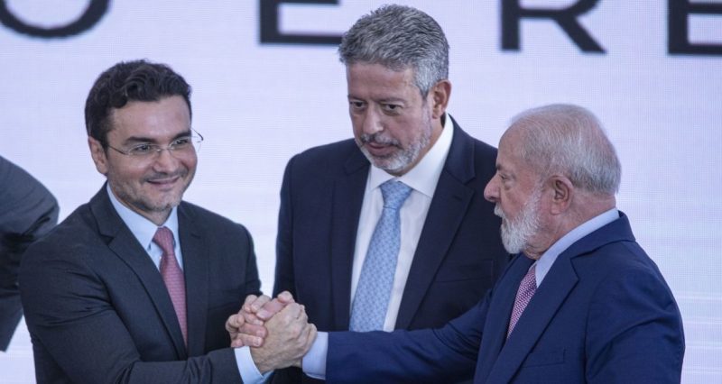 Celso Sabino toma posse como ministro do Turismo