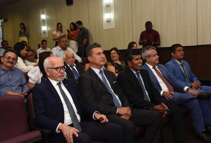 Prefeito de Aracaju Edvaldo Nogueira, participa de diplomação dos vereadores Zezinho do Bugio e Elber Batalha