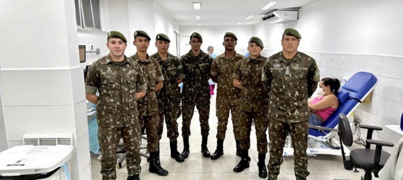 Militares do 28° Batalhão de Caçadores doam sangue para marcar Dia do Soldado