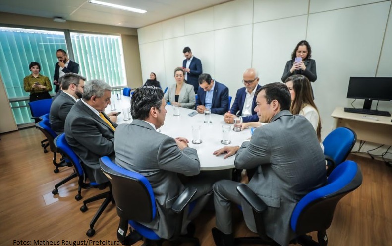 Prefeito de Aracaju se reúne com Tesouro Nacional e pede celeridade para financiamento do transporte