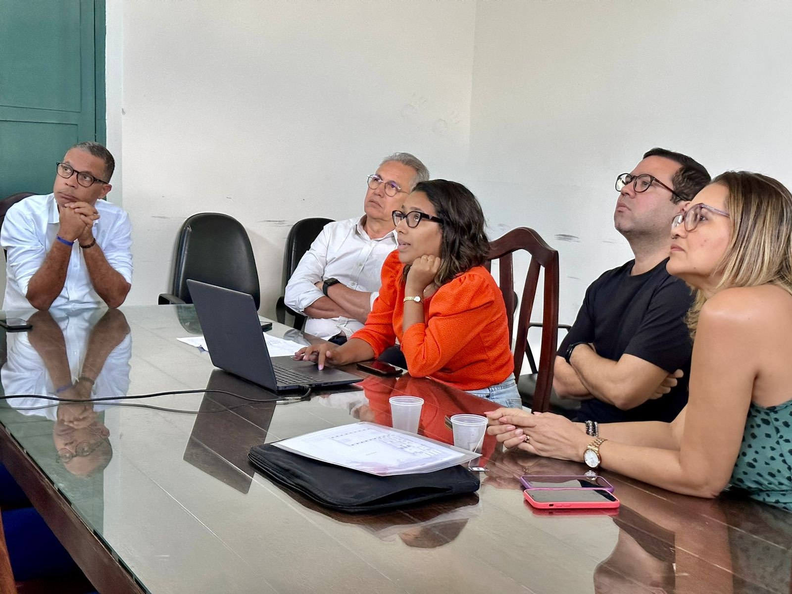 Apresentados projetos para a construção de escola no Eduardo Gomes e ampliação de quadra esportiva na EMEF Lourival Baptista