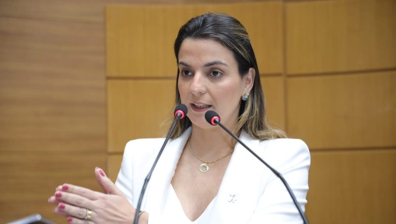 Deputada propõe substituição de sirenes em escolas por sinais musicais