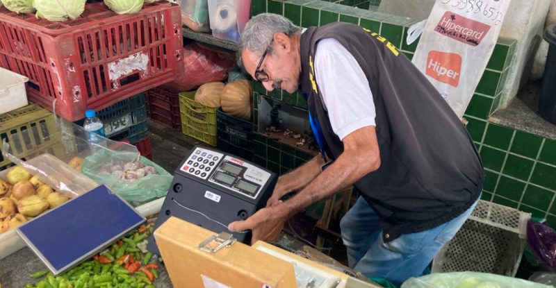 Operação do ITPS apreende balança e verifica mais de 80 equipamentos