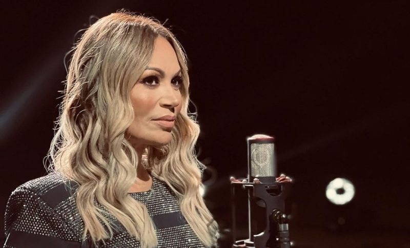 Solange Almeida vai gravar DVD em Aracaju com participações especiais