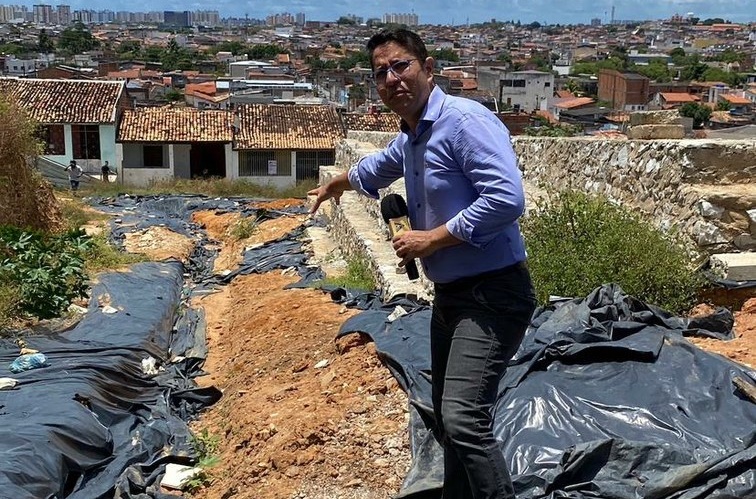 Ricardo Marques denuncia abandono de obra de praça da Zona Norte de Aracaju