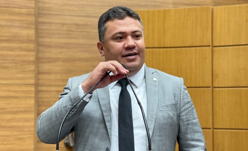 Com foco na saúde mental,  deputado Kaká Santos propõe Semana Estadual do Suporte Amigo