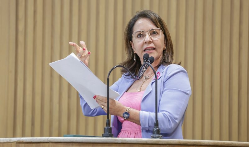 Piso da Enfermagem: Emília repudia forma que PMA trata assuntos das categorias