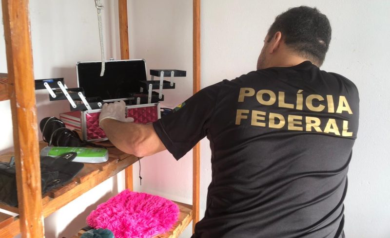 PF cumpre mandado de busca e apreensão contra exploração sexual infantil em Nossa Senhora do Socorro