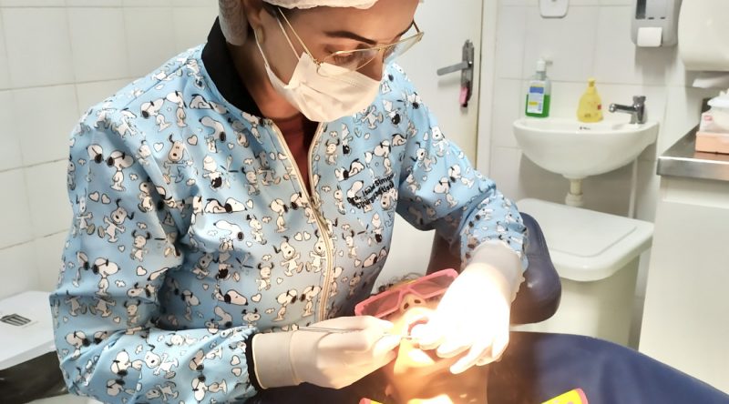 Cuidados com a saúde bucal devem iniciar a partir do nascimento do bebê