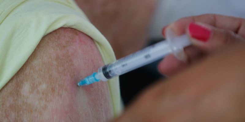 Vacina contra covid será incluída no Programa Nacional de Imunizações