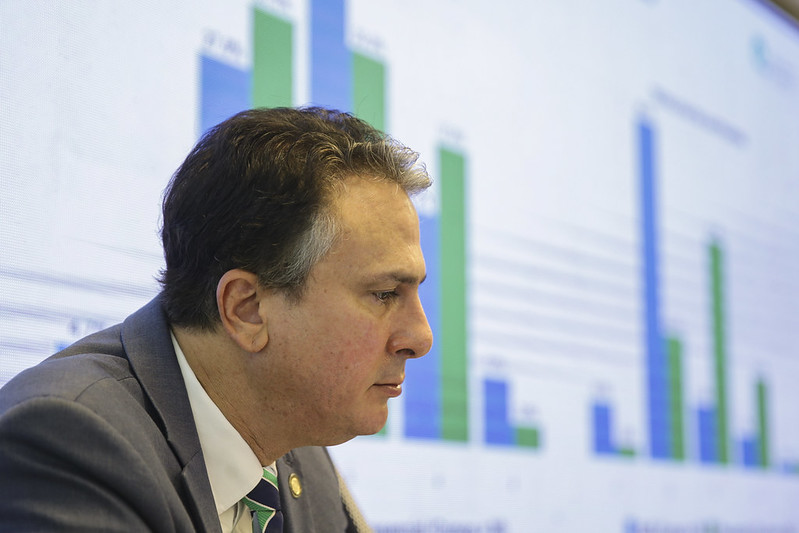 MEC descarta cancelamento do Enem após suposto vazamento de provas