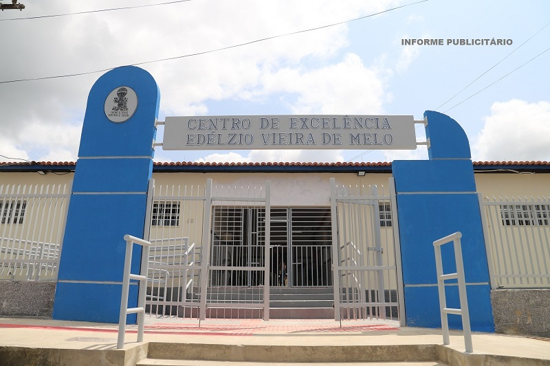Em dez meses, Governo de Sergipe avança na educação pública