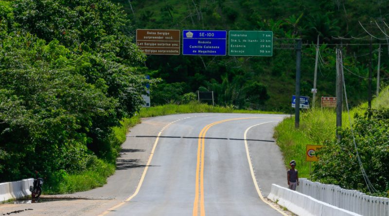 Governo de Sergipe entrega rodovia que liga Indiaroba à divisa com a Bahia