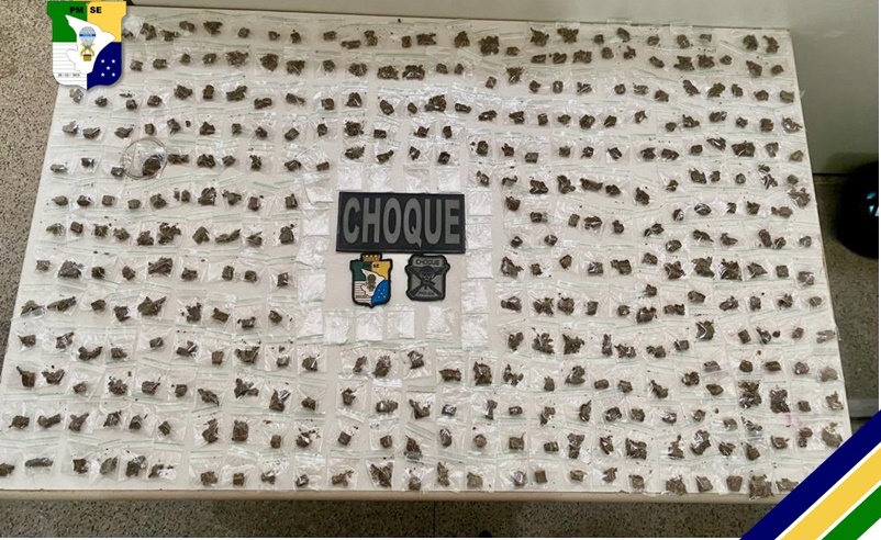 Polícia apreende 378 papelotes de entorpecentes na Zona Sul da capital