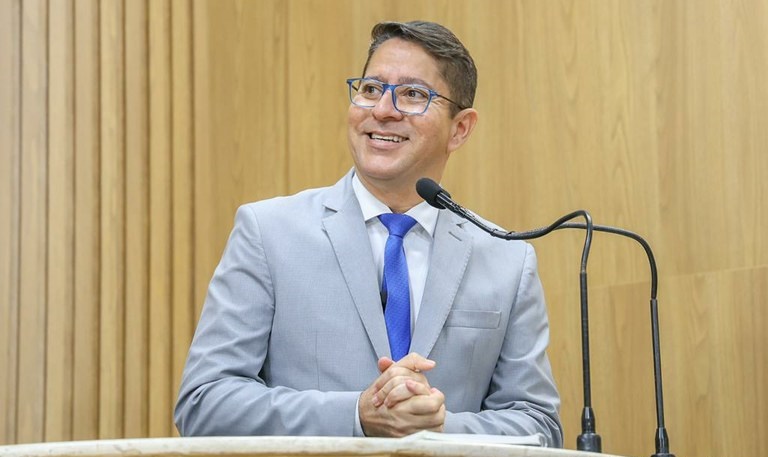 Vereador Ricardo Marques lidera pesquisa para reeleição em Aracaju