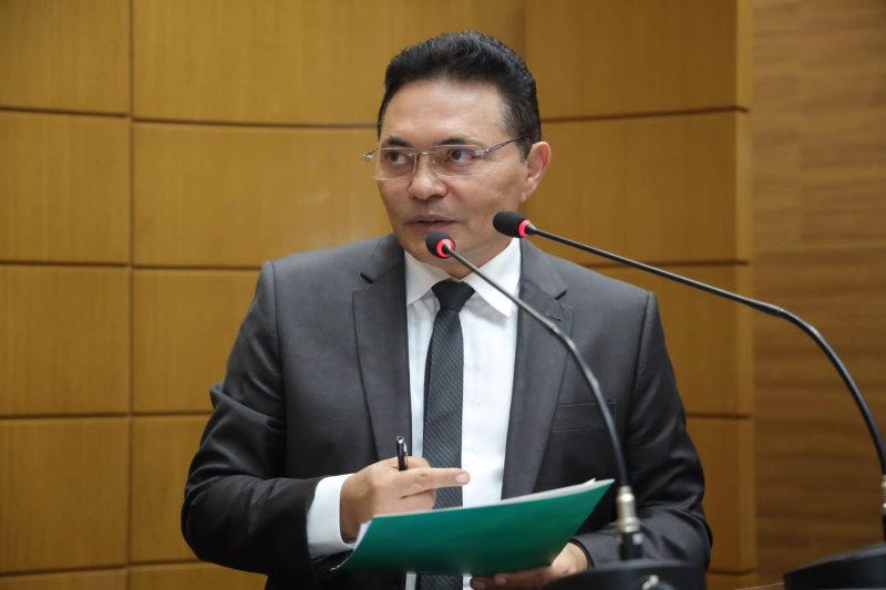 CEO do Grupo Vidam, Professor Wilson é condecorado com Título de Cidadão Sergipano