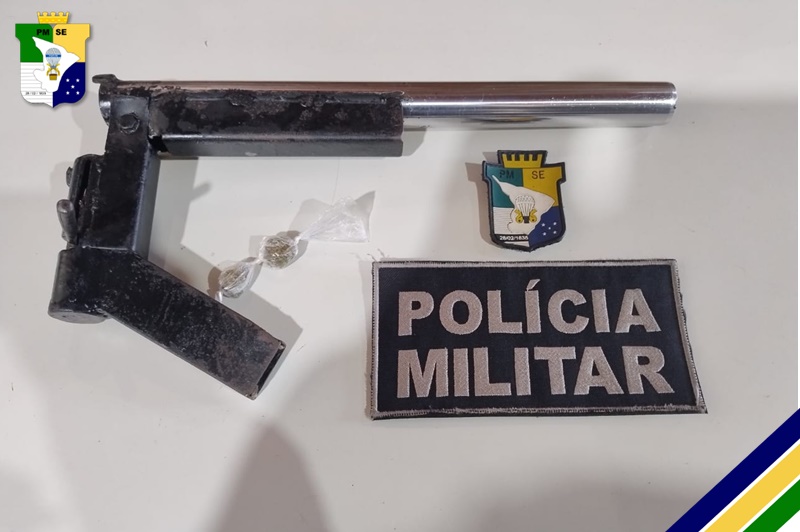 Polícia apreende arma de fogo em ônibus intermunicipal