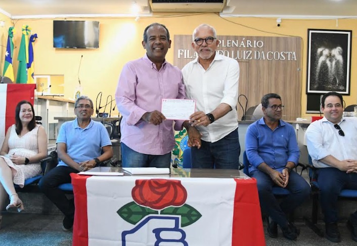 Edvaldo empossa nova diretoria do PDT em Estância e destaca fortalecimento do partido em Sergipe