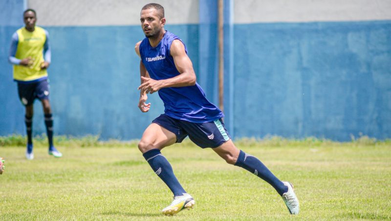 Confiança faz último treino antes de enfrentar o Retrô